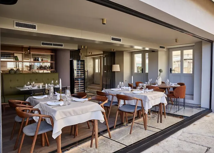 Martis Forum Heritage & מלון פורץ